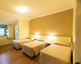 Bristol Sabrina Hotel - ז'וינוויל