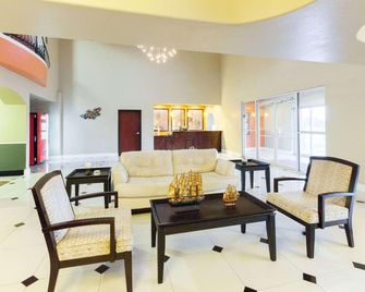 Lone Star Inn & Suites - Groesbeck - Lobby