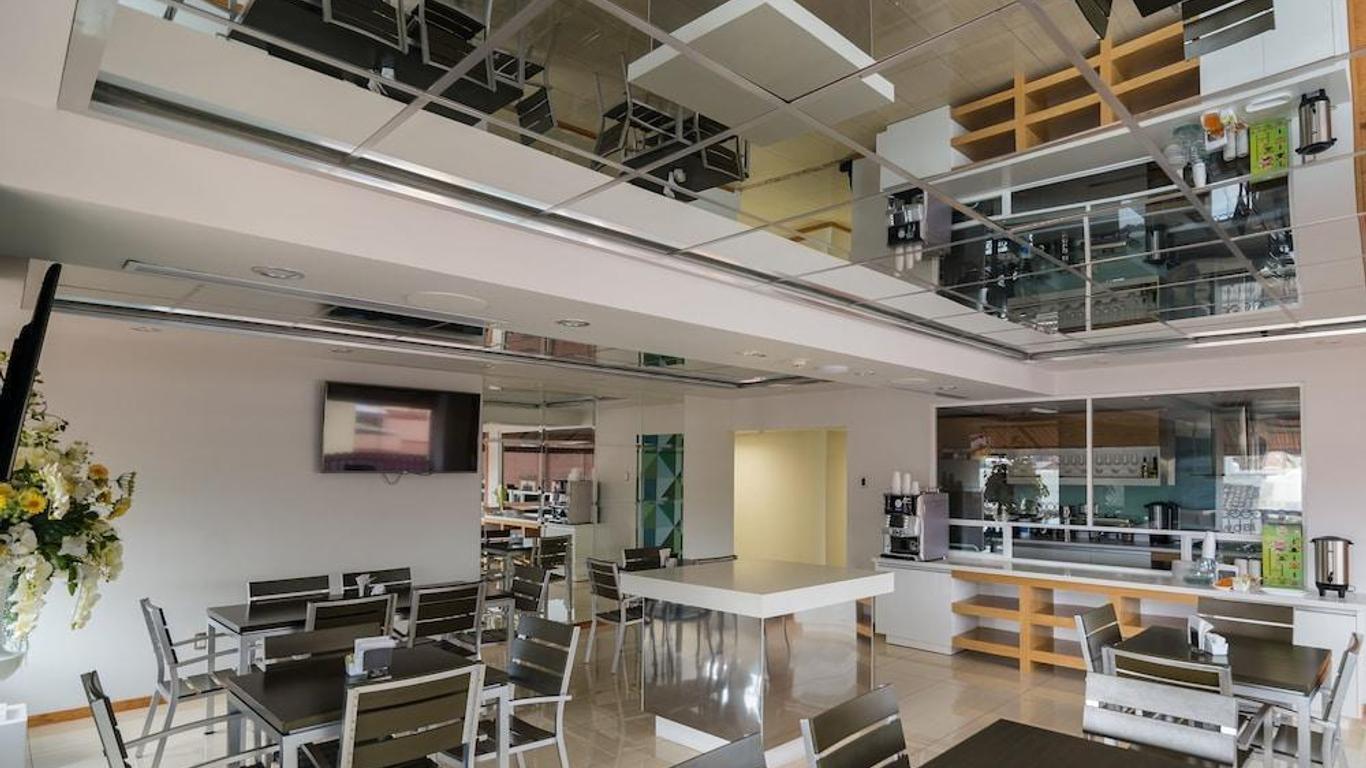 Concept Hotel - Centro Zamora