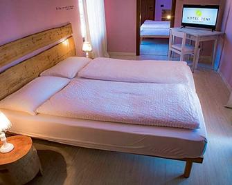 Hotel Zeni - Brentonico - Slaapkamer