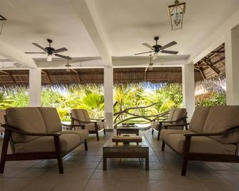 Evexia Beach Collection - A Premium Wellness Retreat - Gan - Lounge