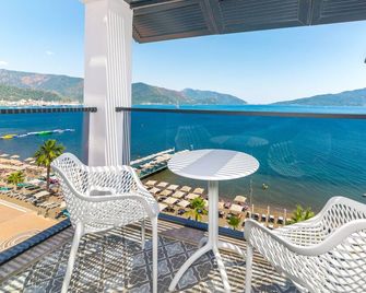 Marmaris Beach Hotel - Marmaris - Varanda