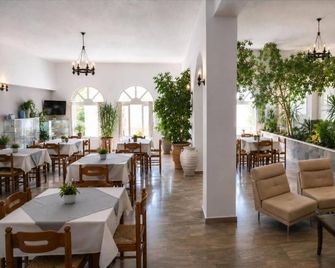 Porto Castello - Exo Gialos - Restaurant