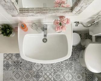 City Hotel Hunsruecker Hof - Boppard - Badkamer
