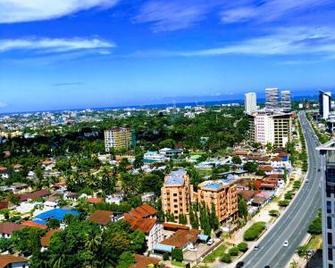 Lark Hotel - Dar es Salaam