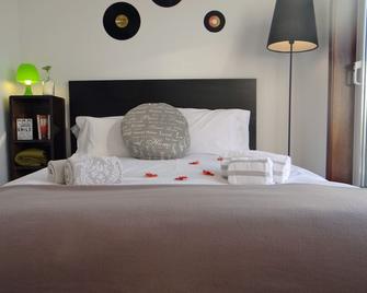 Alegria Apartment Porto Downtown - Porto - Chambre