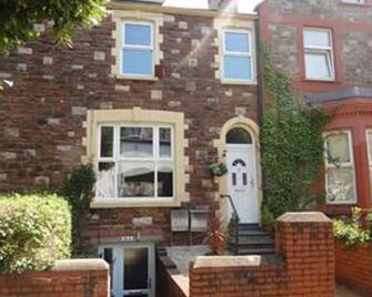Beautiful Apartment 10 Minute walk from Principality stadium - Cardiff - Budynek