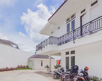 Capital O 90342 Kemang Garden - Jakarta - Bygning