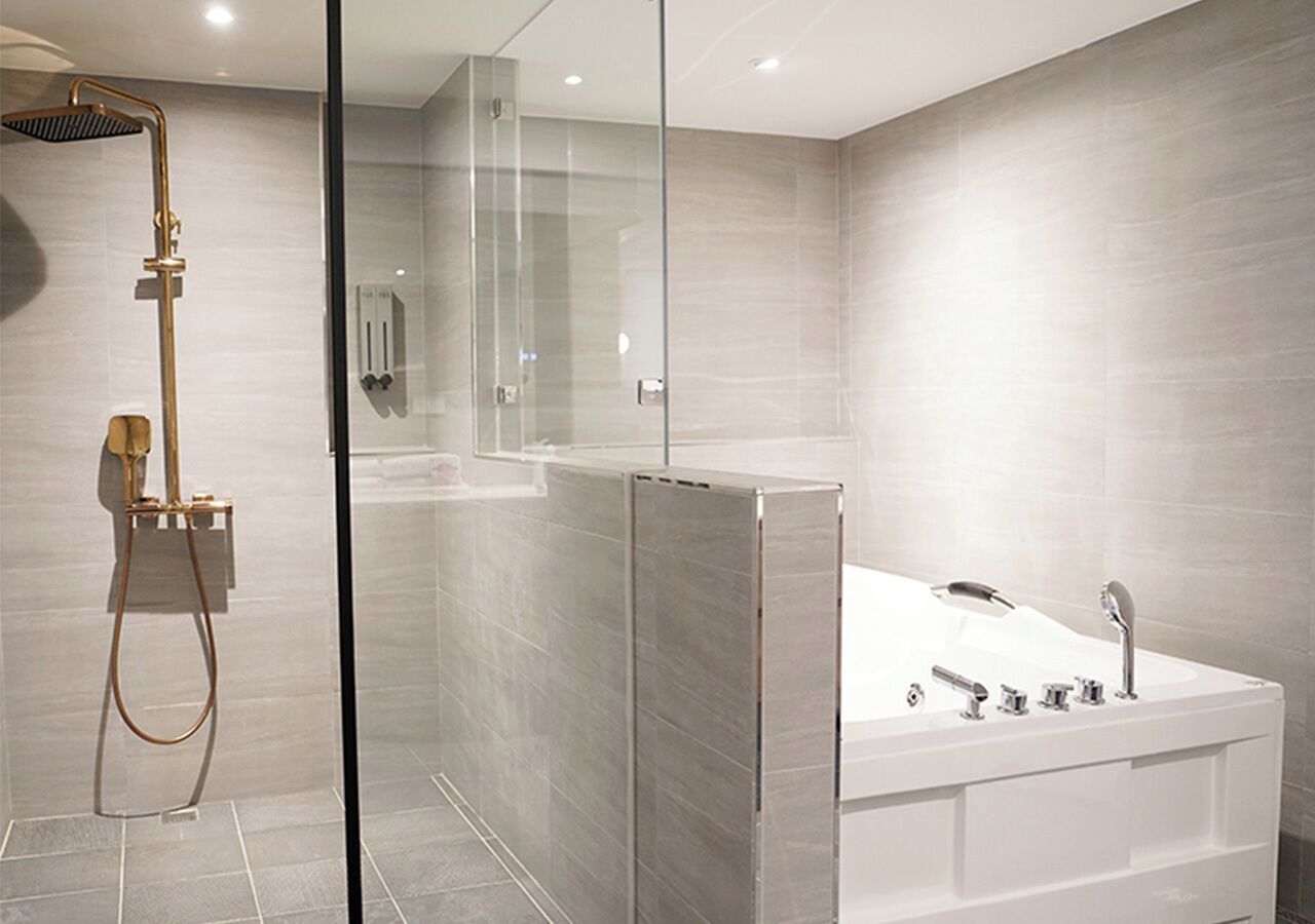 The Riverside Hotel & Motel - Kaohsiung - Bad