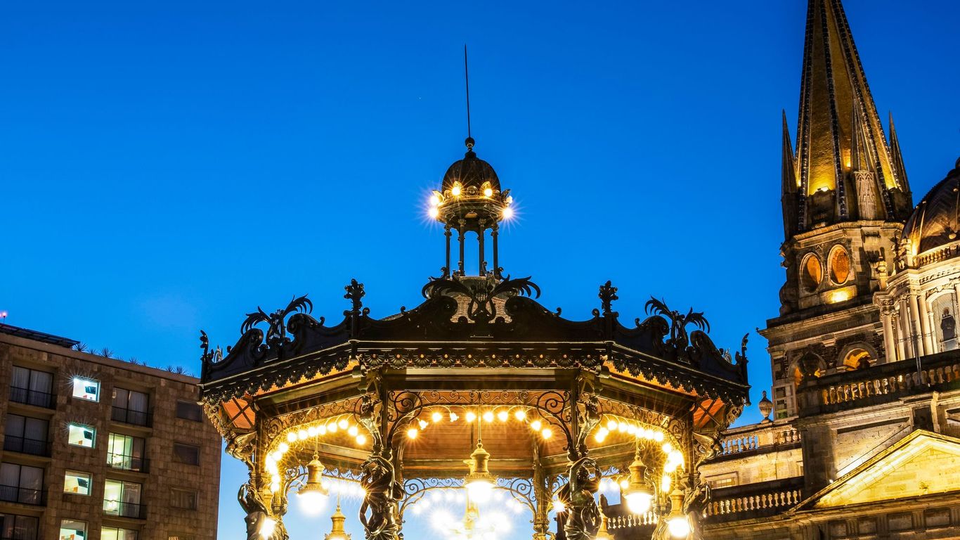 One Guadalajara Centro Historico