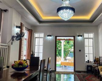 Queen's Villa - Habaraduwa - Lobby