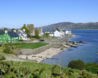 100 year old Farmhouse 10 minute walk from the beach - Rathmullan