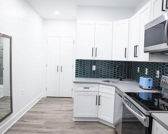 Peachtree Suites - Jersey City - Jersey City - Kitchen
