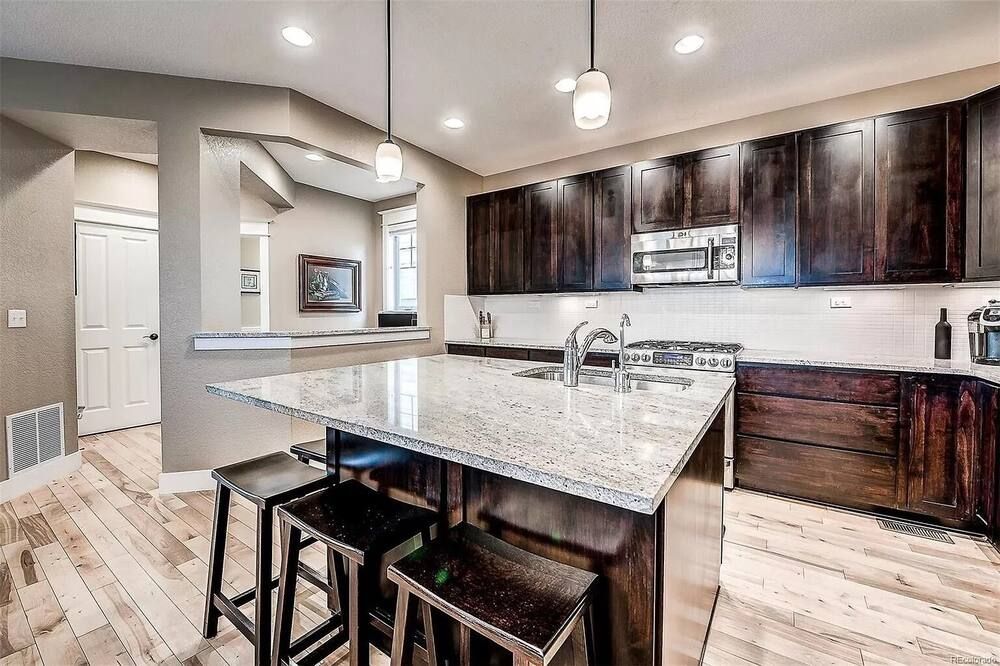 Stunning Central Park Home Next to Parks! - דנבר - מטבח