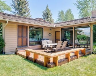 Golf Creek 11 - Moose - Patio