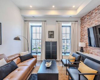 Charming 2 Bed Apartment - Cambridge - Living room