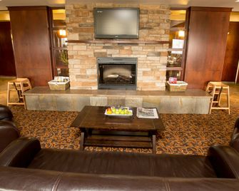 Holiday Inn Express & Suites Drayton Valley By IHG - Drayton Valley - Gebouw