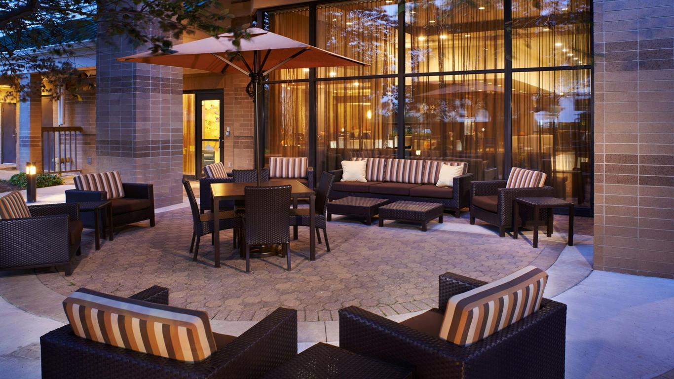 Courtyard by Marriott Kansas City Overland Park/Convention Center