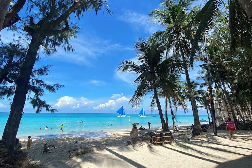 منتجع نيغي نيغي تو بيتش