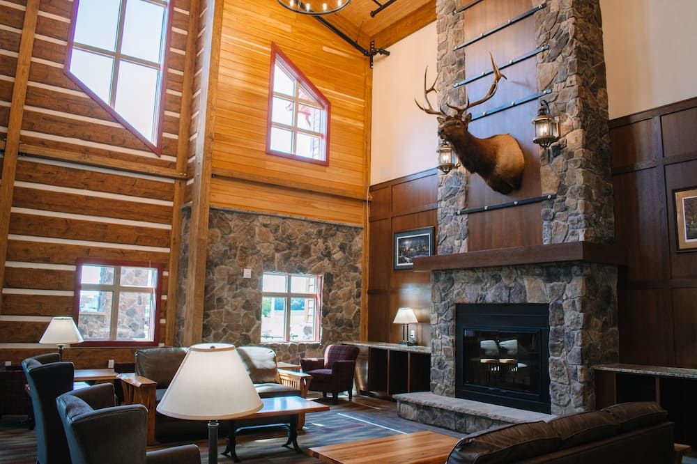The Lodge at Mauston - Mauston - Lobby