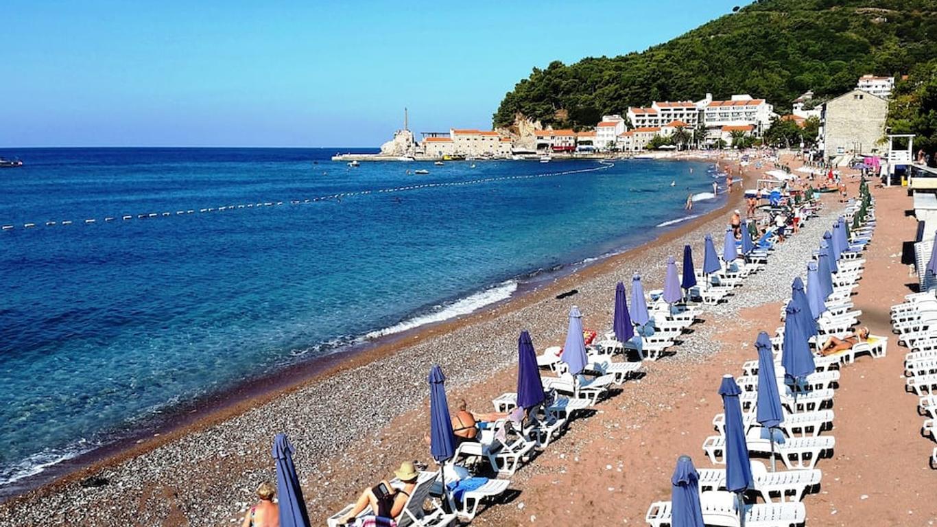 فيلي أوليفا هوتل آند ريزورت