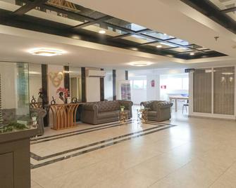 Modern Designed Studio At De Prima Apartment - Medan - Lobby