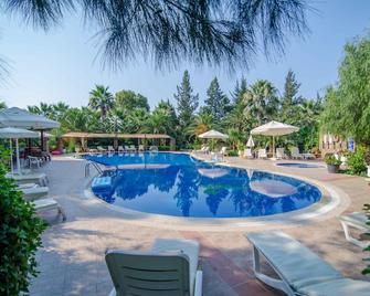 Hotel Holiday Calbis - Dalyan (Mugla) - Pool