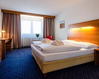 Hotel Fortuna Reutlingen-Tübingen - Reutlingen - Bedroom