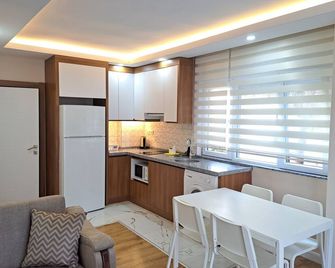Ada Apart&hotel - Antalya - Kitchen