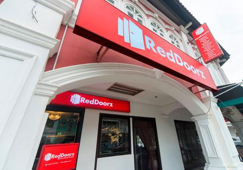 Reddoorz Near Marine Parade Central 29 7 0 Singapore Hotel Deals Reviews Kayak Reddoorz Near Marine Parade Central 29 7 0 Singapore Hotel Deals Reviews Kayak