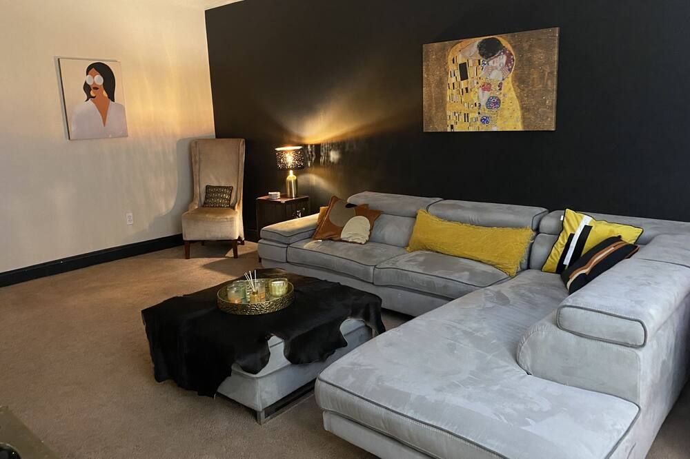 1 BR apartment w/W&D and patio