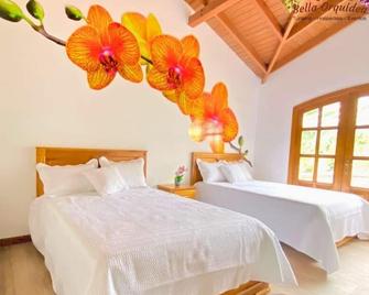 Quinta Bella Orquídea - Sangolquí - Habitación