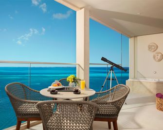 Breathless Cancun Soul Resort And Spa - Cancún - Balcony