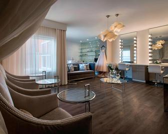 Residence Inn By Marriott New York Long Island East End - Riverhead - Living room
