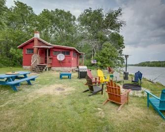 Whole Island To Yourself, Boat Included. Sleeps 8 People. - Oregon