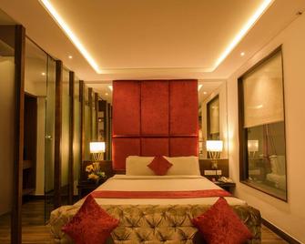 Roopa Elite - Mysore - Bedroom