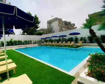 Vittoria Parc Hotel - Bari - Piscine