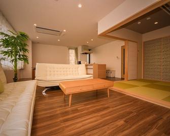Ryo An - Otaru - Wohnzimmer