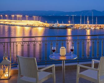 Pantheon City Hotel - Gytheio - Balcone