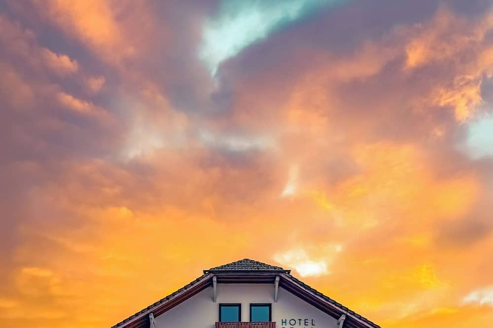 فندق دو لا بلاجيه