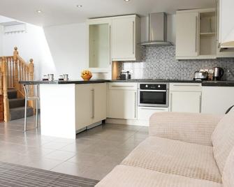 Chestnut Cottage - Consett - Kitchen