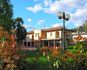 Hotel Da Si-Si - Gemona del Friuli - Edificio