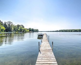 'tiny House Cottage 6' w/ Dock on Crooked Lake - Alanson