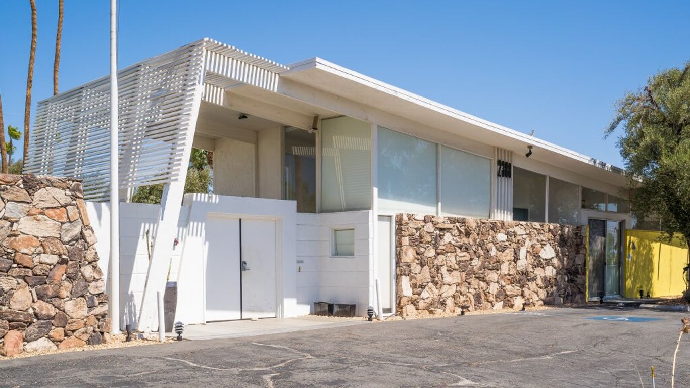 The Monkey Tree Hotel Buyout By Avantsta