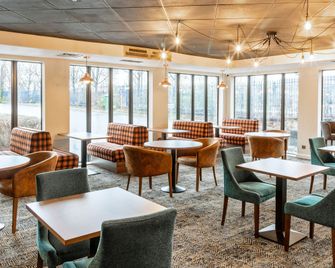 Knowsley Inn & Lounge - Prescot - Restaurant