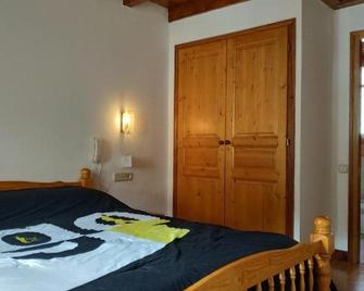 Pension Casat - Salardú - Schlafzimmer
