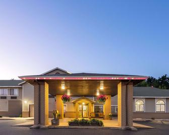 Days Inn by Wyndham Iron Mountain - Iron Mountain - Edificio