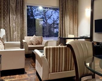 Hotel The Arindum - Bandhavgarh - Sala de estar