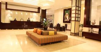 City Seasons Hotel Muscat - Muscat - Lobby