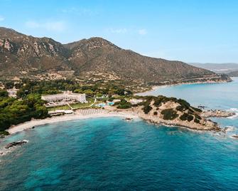 Falkensteiner Resort Capo Boi - Villasimius - Toà nhà